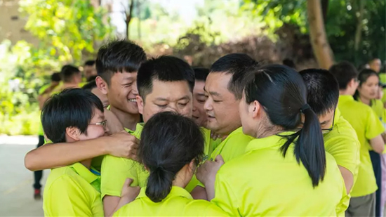 【夯基础 强执行 跨高度】2019开云kaiyun网页版官网_开云kaiyun（中国）智能挖掘机营销公司拓展训练营顺利开展