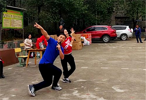 践行雷锋精神捐建“开云kaiyun网页版官网_开云kaiyun（中国）梦图书馆”