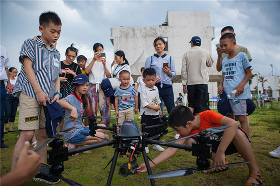 这个夏天，亲子玩转开云kaiyun网页版官网_开云kaiyun（中国）智能“三栖”装备