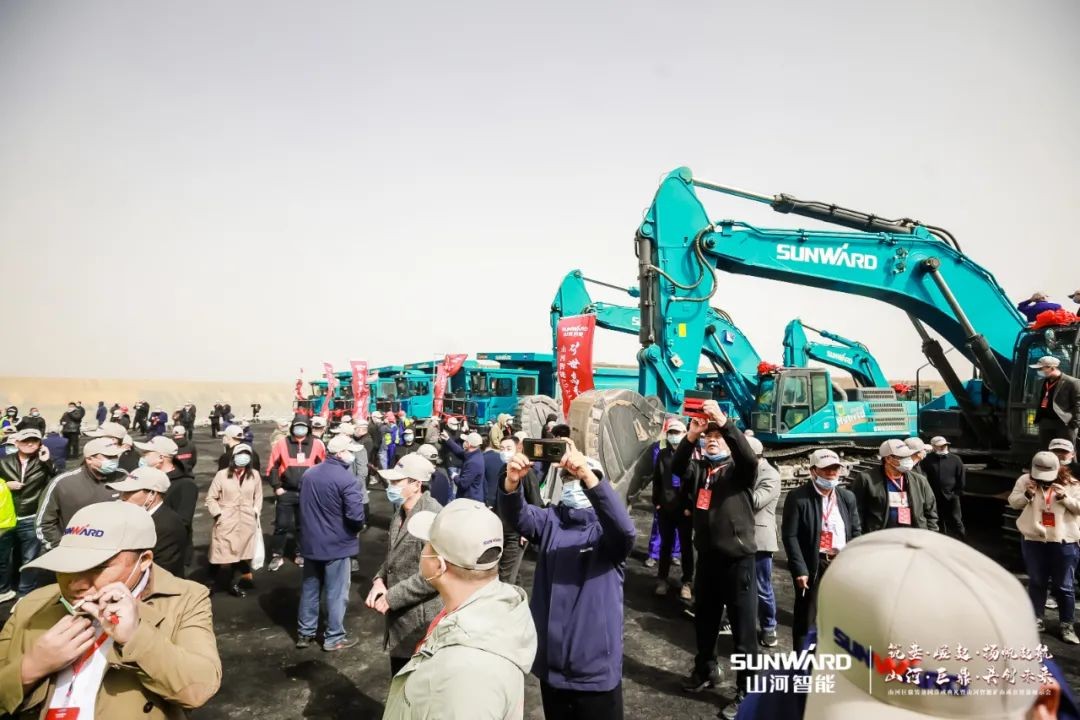“矿”世高手，齐聚开云kaiyun网页版官网_开云kaiyun（中国）智能挖掘机操作手挑战赛