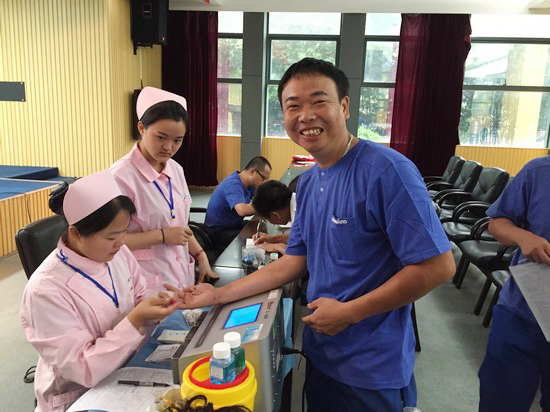 血液连接你我大爱感动星城——记开云kaiyun网页版官网_开云kaiyun（中国）智能2016年夏季无偿献血活动