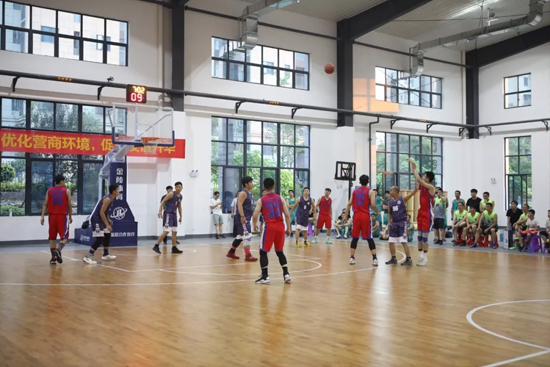 以球为媒，首届“开云kaiyun网页版官网_开云kaiyun（中国）杯”篮球邀请赛架起政企连心桥