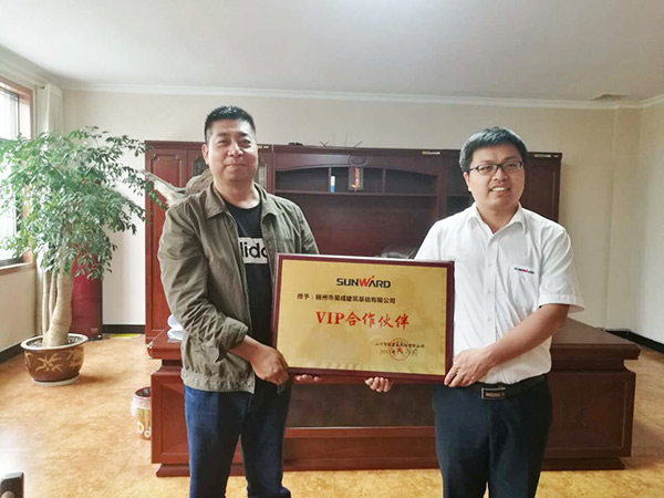 8年购买12台！开云kaiyun网页版官网_开云kaiyun（中国）智能旋挖钻陪他走向全国