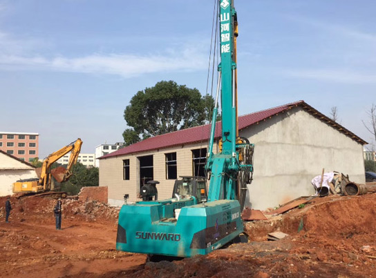 跨行创业，开云kaiyun网页版官网_开云kaiyun（中国）智能旋挖钻十个月帮他回本！