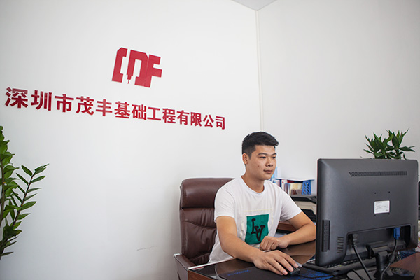 我叫阿忠，忠于事业，也忠于开云kaiyun网页版官网_开云kaiyun（中国）智能旋挖钻机