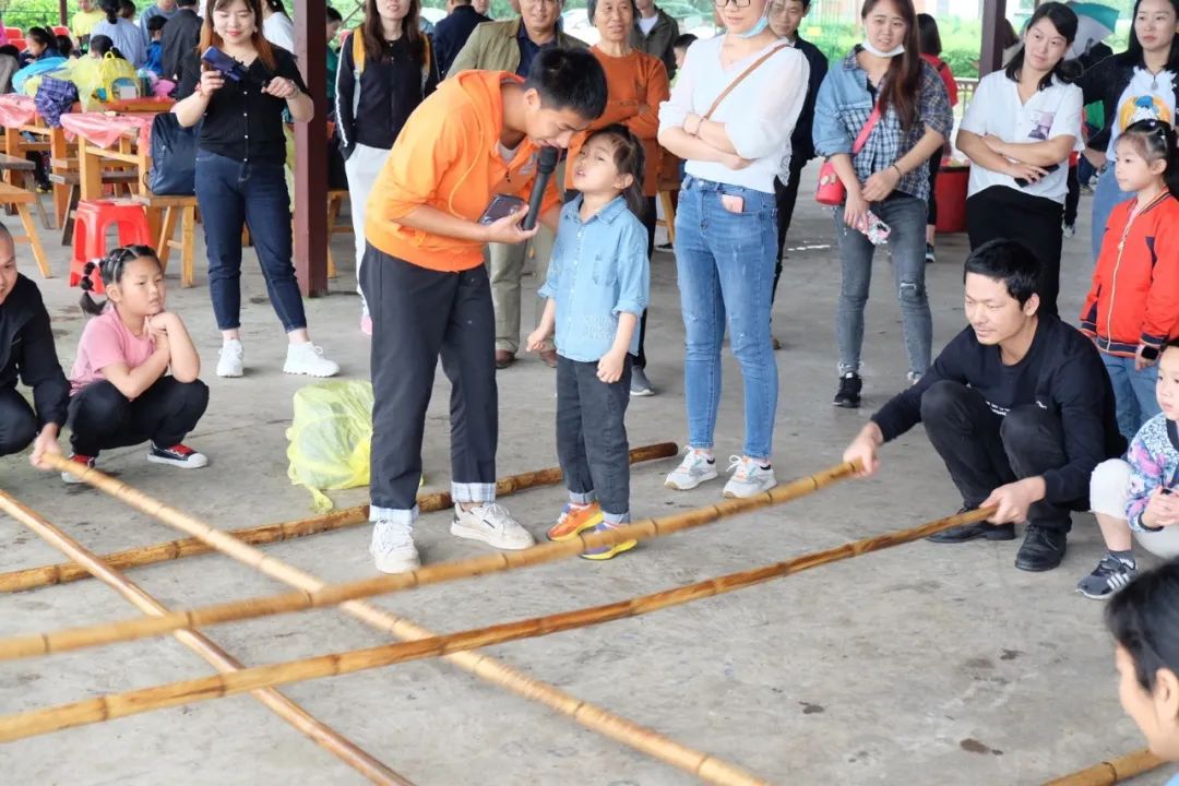 童年不同Young，稻花香里亲子欢——开云kaiyun网页版官网_开云kaiyun（中国）智能组织开展六一亲子活动
