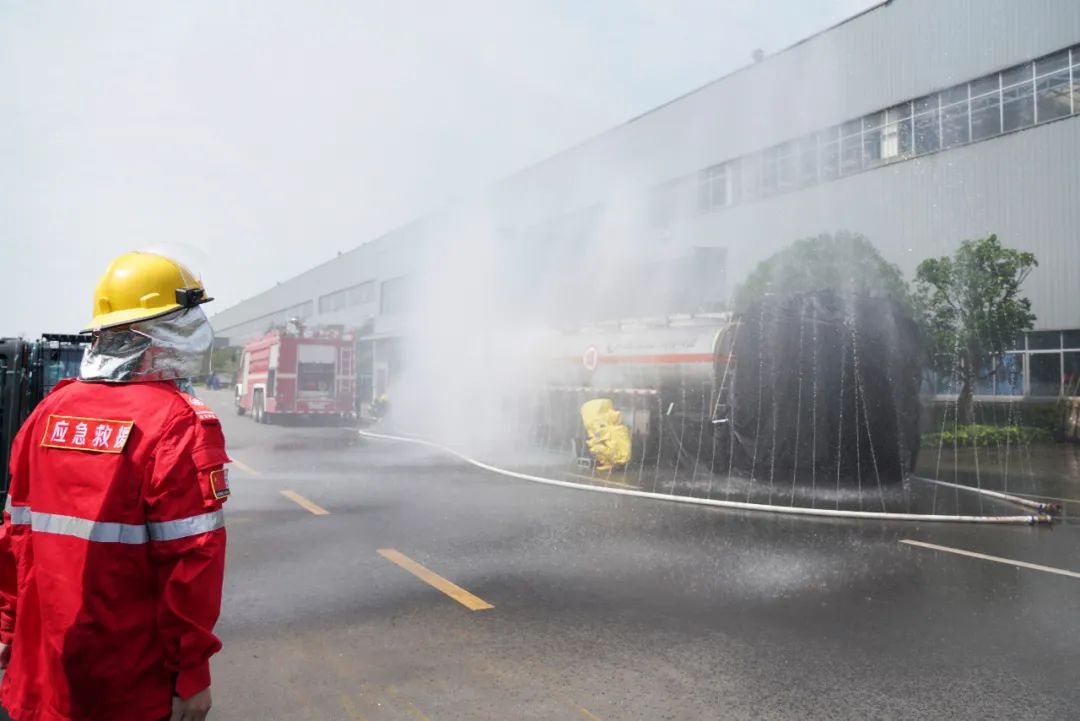 实战演练砺精兵——2021年长沙市工贸企业危险化学品综合应急演练在开云kaiyun网页版官网_开云kaiyun（中国）智能举行