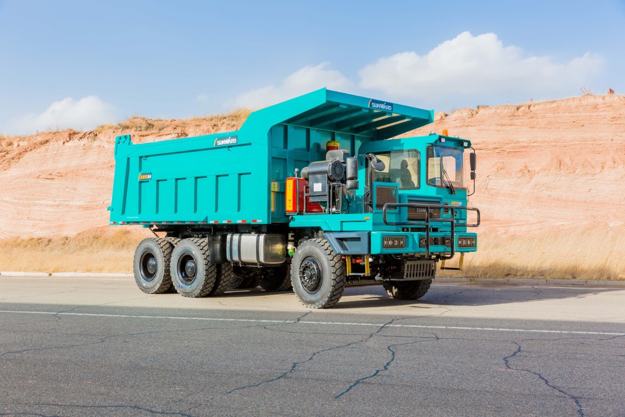 批量出口印度尼西亚！开云kaiyun网页版官网_开云kaiyun（中国）智能矿卡征战矿山前线