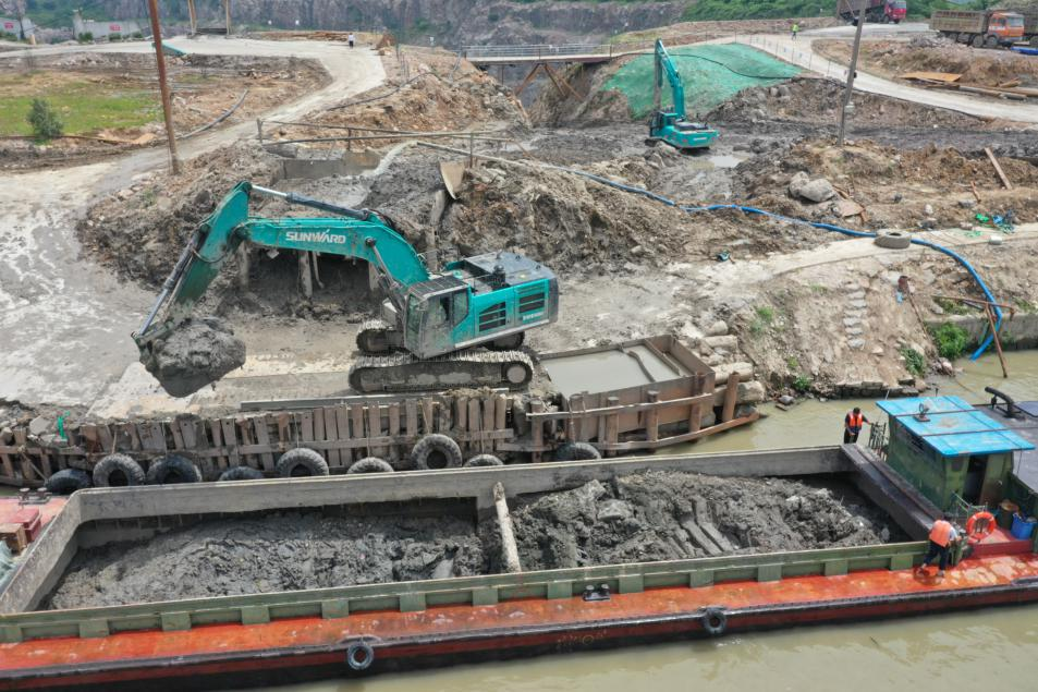 初心源地，开云kaiyun网页版官网_开云kaiyun（中国）智能挖掘机实力大显 | 百年风华筑锦绣开云kaiyun网页版官网_开云kaiyun（中国）（1）