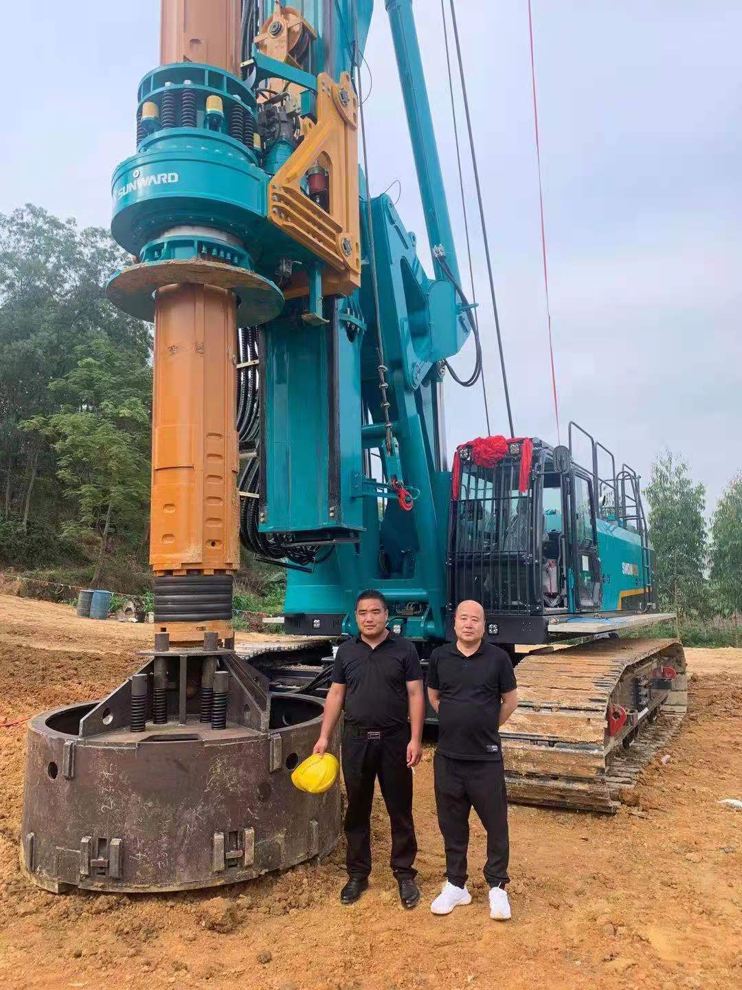 献力塞上江南！开云kaiyun网页版官网_开云kaiyun（中国）智能旋挖钻机参建银昆高速宁夏段 | 百年风华筑锦绣开云kaiyun网页版官网_开云kaiyun（中国）（4）