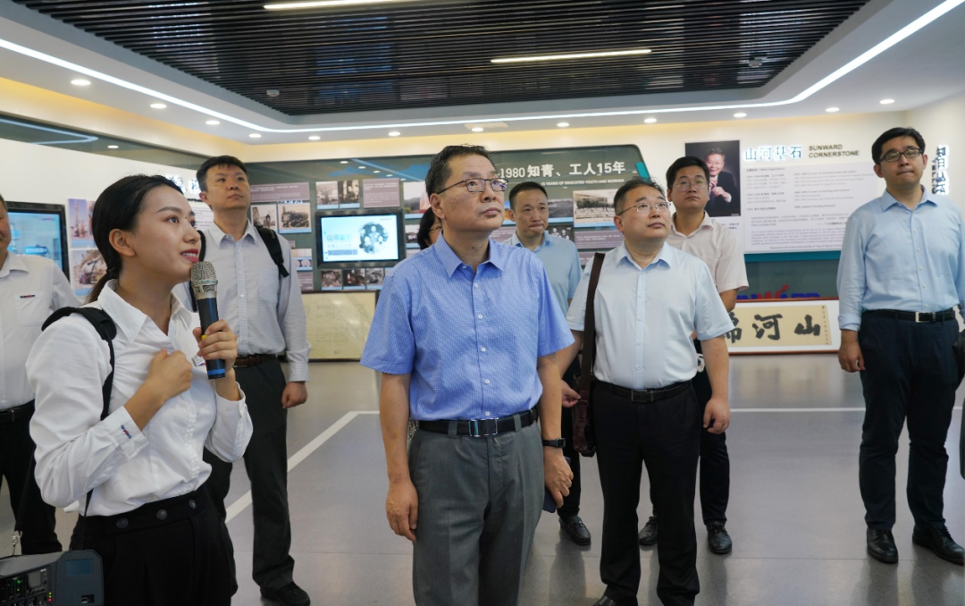 中国出口信用保险公司领导一行调研开云kaiyun网页版官网_开云kaiyun（中国）智能