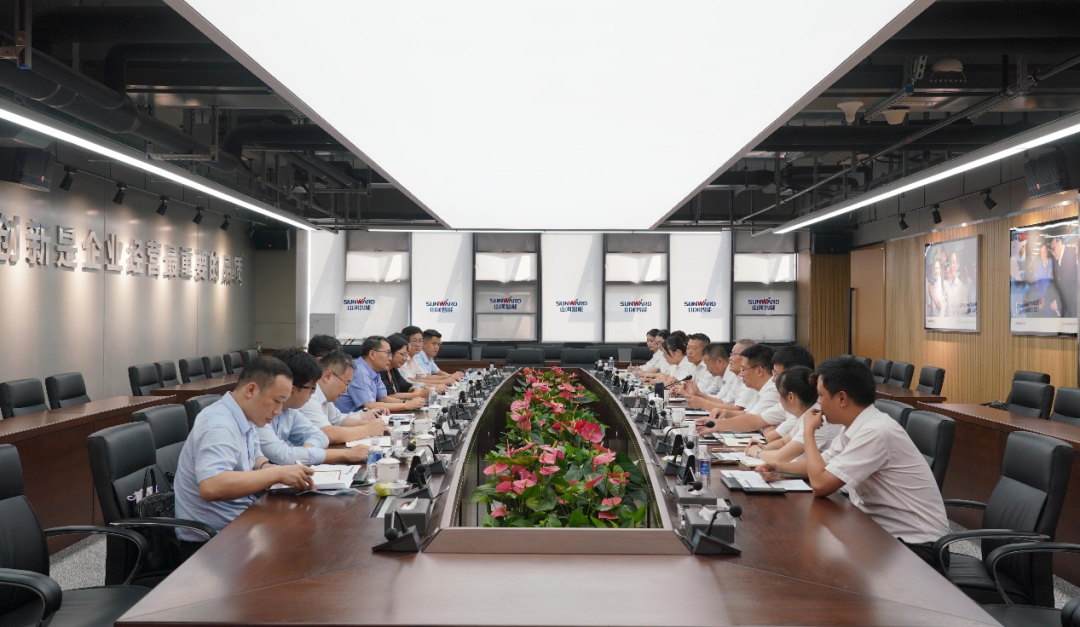 中国出口信用保险公司领导一行调研开云kaiyun网页版官网_开云kaiyun（中国）智能