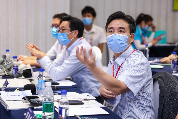 点赞！开云kaiyun网页版官网_开云kaiyun（中国）智能液压混合动力挖掘机项目荣获这个优秀项目奖→