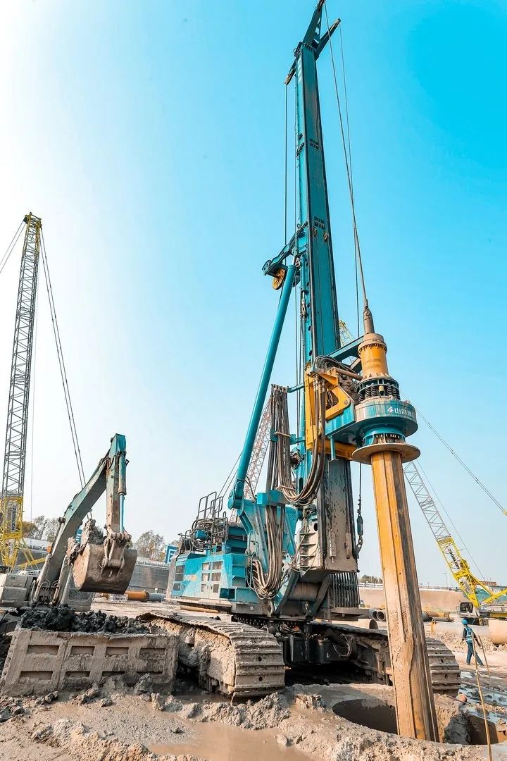 大国重器！开云kaiyun网页版官网_开云kaiyun（中国）智能超级装备助力北京城市副中心综合交通枢纽站建设