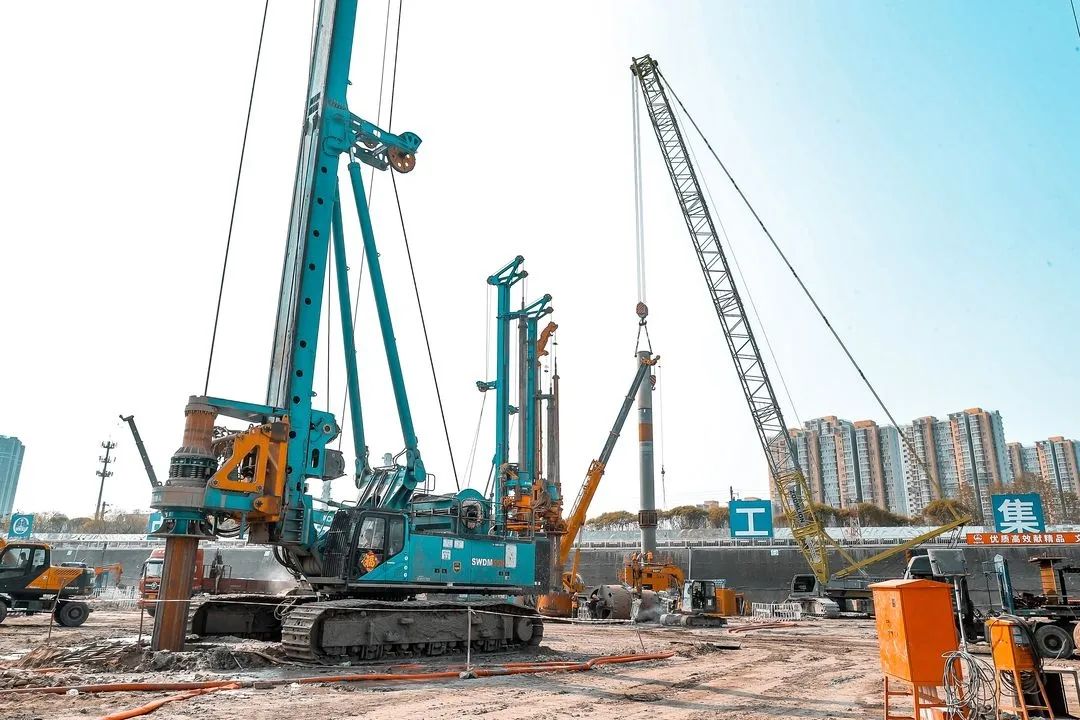 大国重器！开云kaiyun网页版官网_开云kaiyun（中国）智能超级装备助力北京城市副中心综合交通枢纽站建设