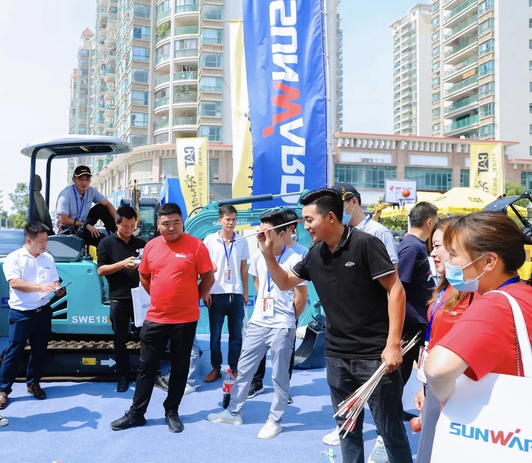 共享微挖新视界!开云kaiyun网页版官网_开云kaiyun(中国)智能微挖三大王牌产品齐聚2021全球微挖大会