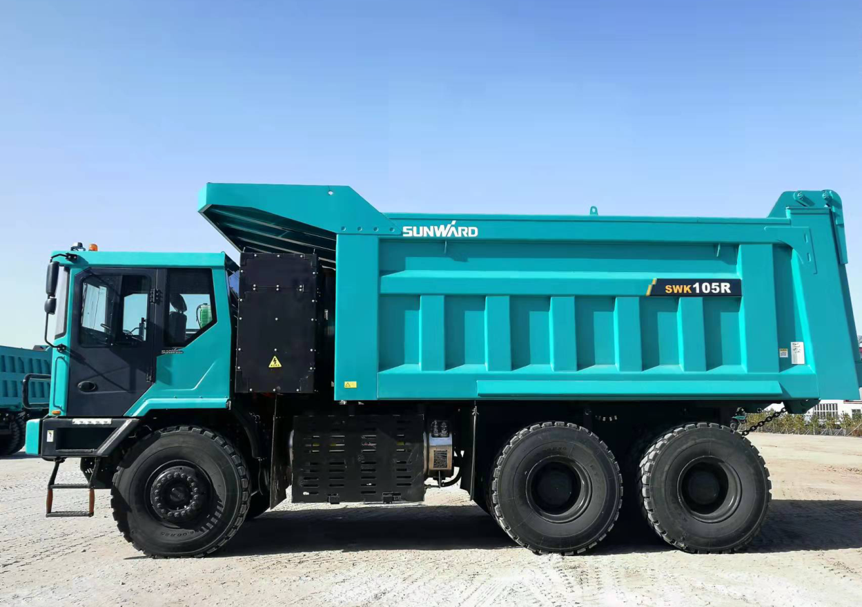 新能源，长续航！开云kaiyun网页版官网_开云kaiyun（中国）智能首台LNG增程式宽体矿卡下线交付