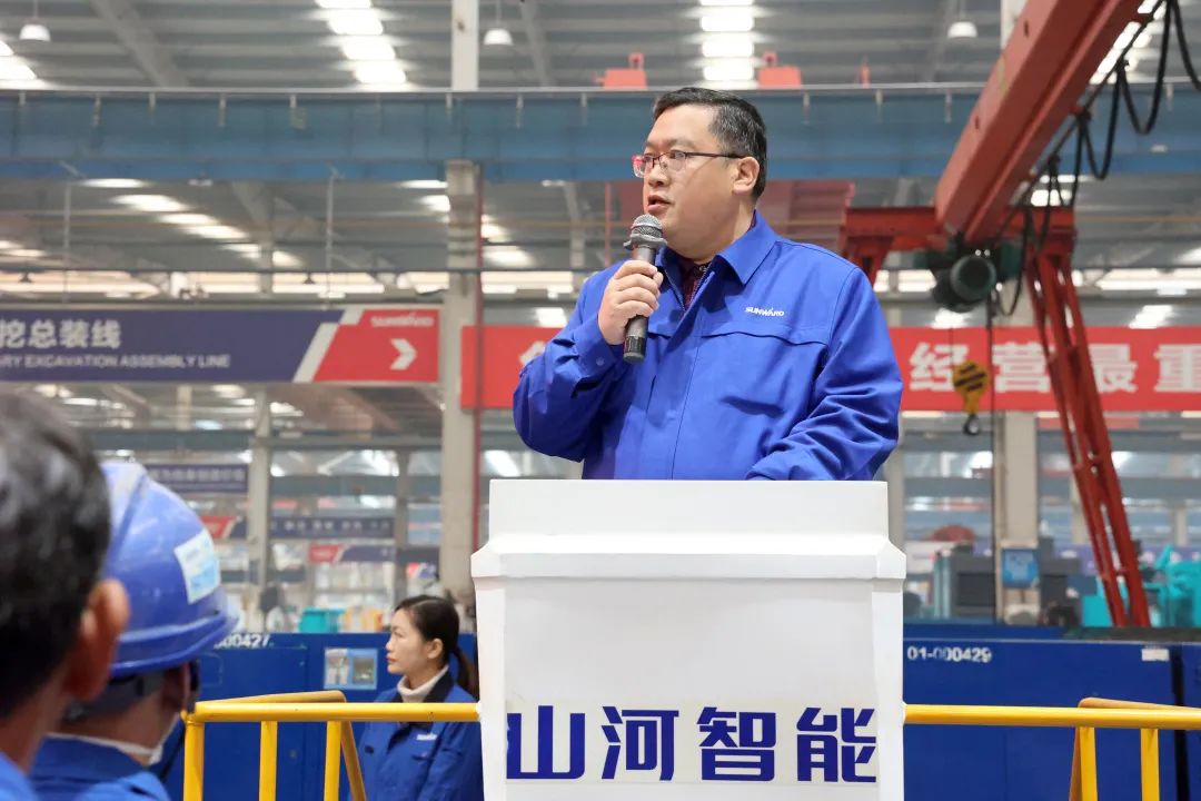 向榜样学习！开云kaiyun网页版官网_开云kaiyun（中国）智能56名职工受到职工职业技能竞赛表彰