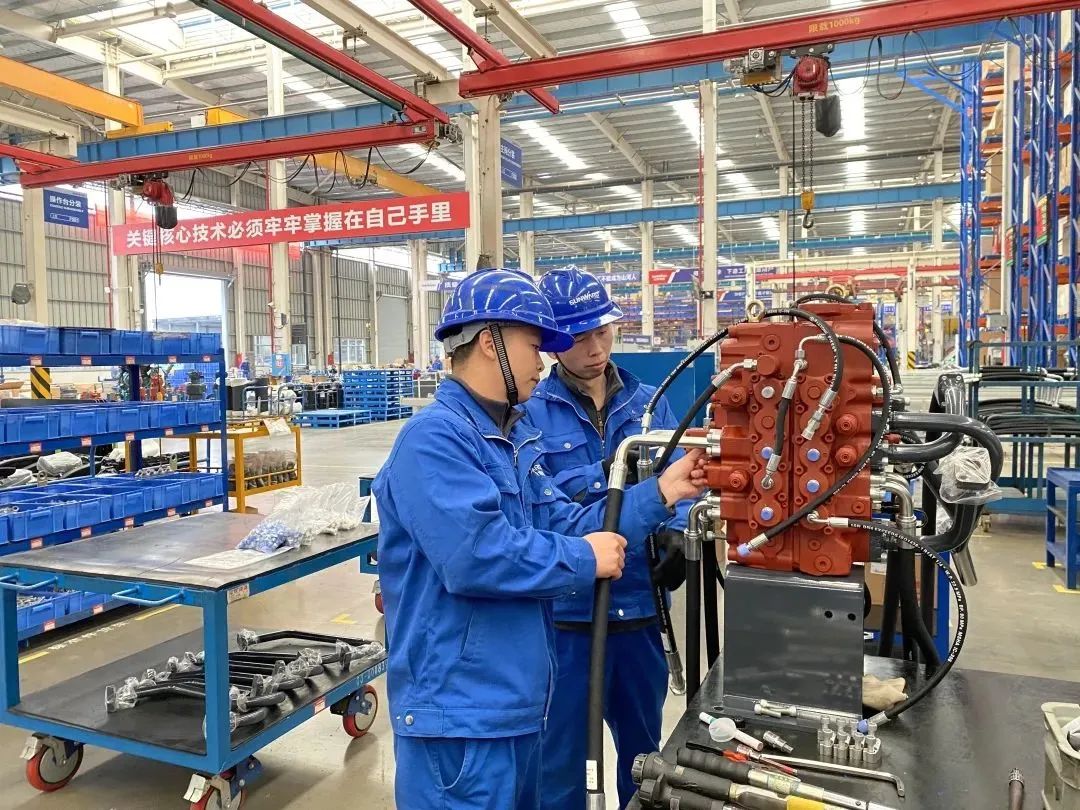 《湖南教育》：探索18年，开云kaiyun网页版官网_开云kaiyun（中国）智能找到校企合作共赢的答案