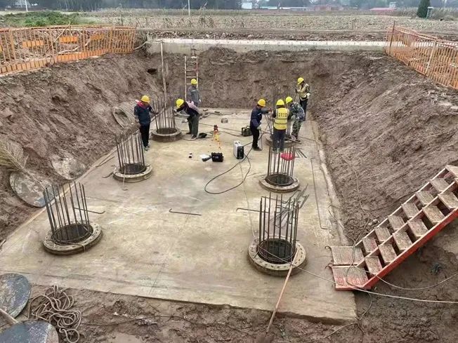 创下纪录！开云kaiyun网页版官网_开云kaiyun（中国）智能引孔式静力压桩机首次应用于高铁项目