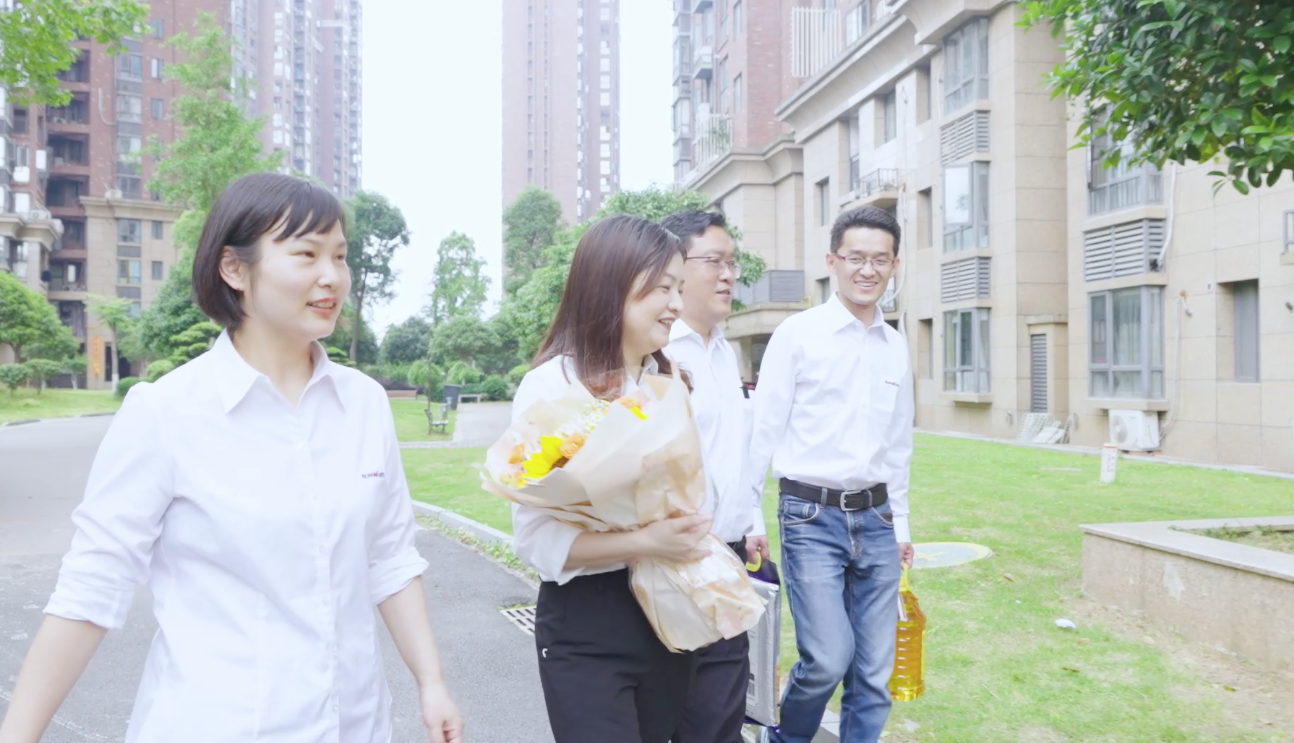 在母亲节，向你们身后的妈妈送去“开云kaiyun网页版官网_开云kaiyun（中国）家园”的温暖
