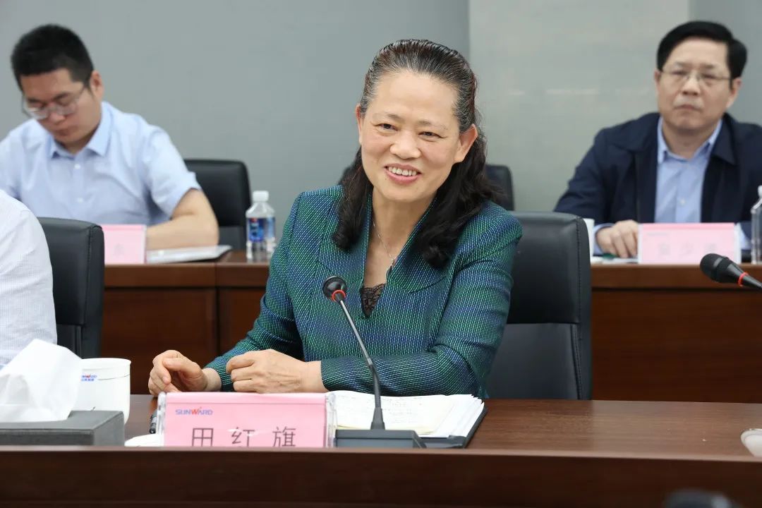深化产学研合作！中南大学校长、中国工程院院士田红旗率团拜访开云kaiyun网页版官网_开云kaiyun（中国）智能