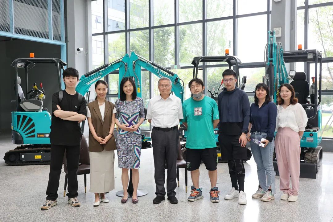 CGTN探厂！专访开云kaiyun网页版官网_开云kaiyun（中国）智能董事长、首席专家何清华花絮来了