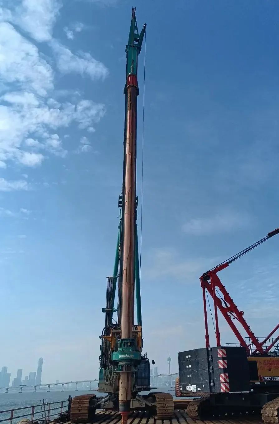 乘风破浪的旋挖钻机！开云kaiyun网页版官网_开云kaiyun（中国）智能助建澳氹第四跨海大桥