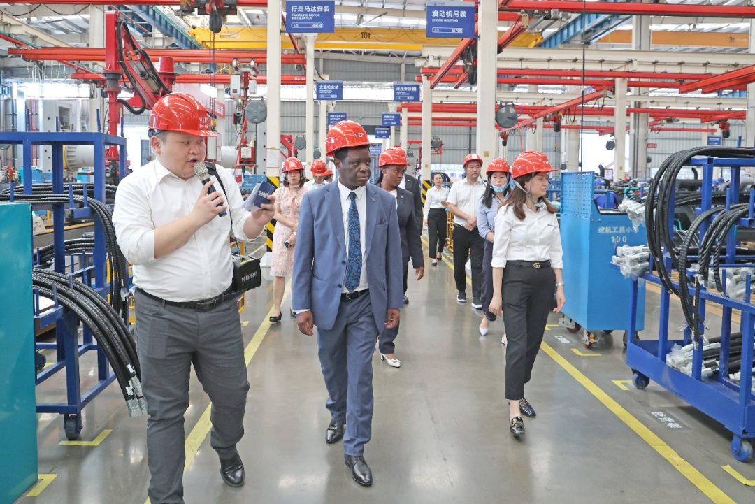 马拉维大使一行考察开云kaiyun网页版官网_开云kaiyun（中国）智能