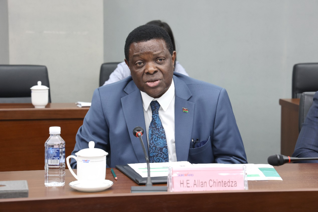 马拉维大使一行考察开云kaiyun网页版官网_开云kaiyun（中国）智能