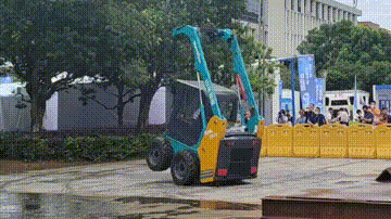 “太绝了!”开云kaiyun网页版官网_开云kaiyun(中国)智能代表长沙精彩亮相湖南省第一届职业技能大赛绝技绝活展演