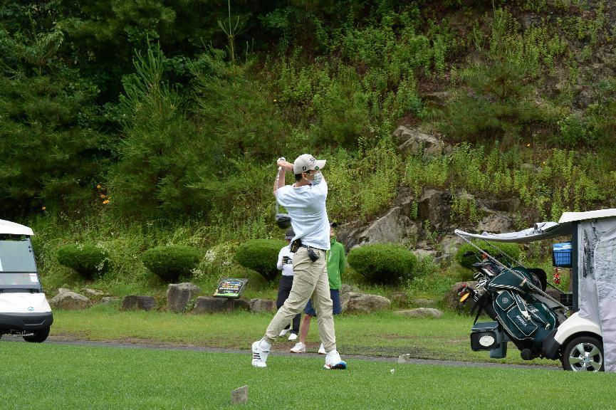 开云kaiyun网页版官网_开云kaiyun(中国)韩国“2022年第三届开云kaiyun网页版官网_开云kaiyun(中国)杯高尔夫球赛”成功举行