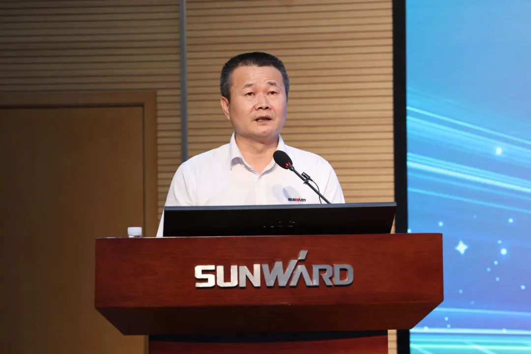 凝心聚力奋力拼搏，向高质量发展交出精彩答卷！开云kaiyun网页版官网_开云kaiyun（中国）智能召开全体干部大会