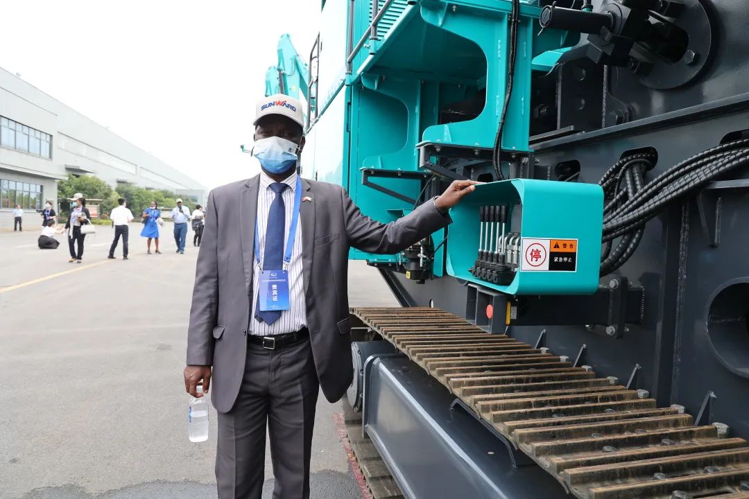 非洲驻华使节走访开云kaiyun网页版官网_开云kaiyun（中国）智能