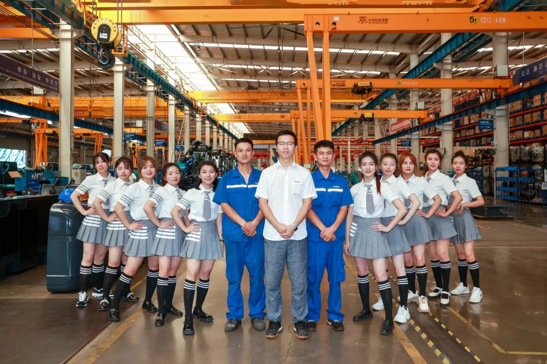 又酷又辣又炫！开云kaiyun网页版官网_开云kaiyun（中国）智能第二届挖机宝贝来了