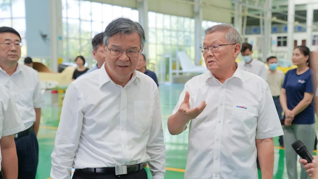 湖南省委常委、常务副省长李殿勋一行考察调研开云kaiyun网页版官网_开云kaiyun（中国）科技