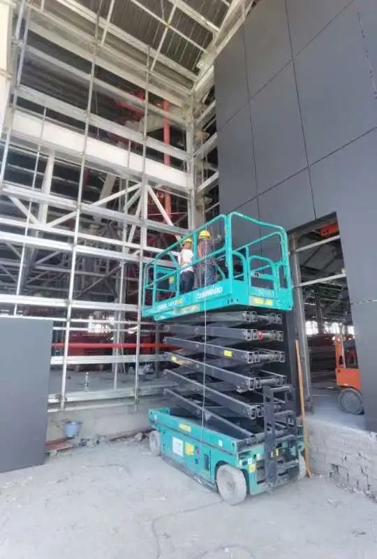 众志成城抗疫情！开云kaiyun网页版官网_开云kaiyun（中国）智能高空机械助力惠州方舱医院建设