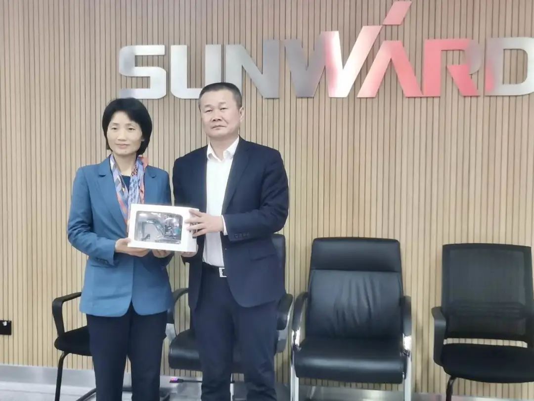 湖南省贸促会考察调研开云kaiyun网页版官网_开云kaiyun（中国）智能