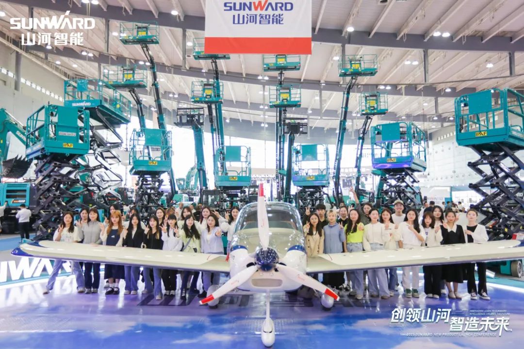 2023 CICEE | 开云kaiyun网页版官网_开云kaiyun(中国)智能亮相2023长沙国际工程机械展!智能化、电动化产品站C位