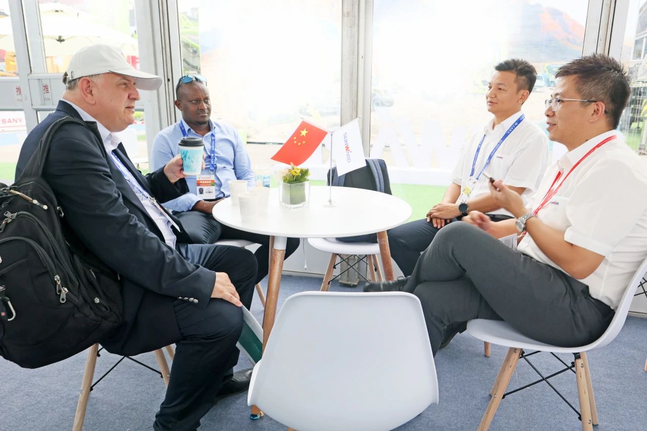 中非经贸博览会圆满落幕,开云kaiyun网页版官网_开云kaiyun(中国)智能续写对非合作新篇