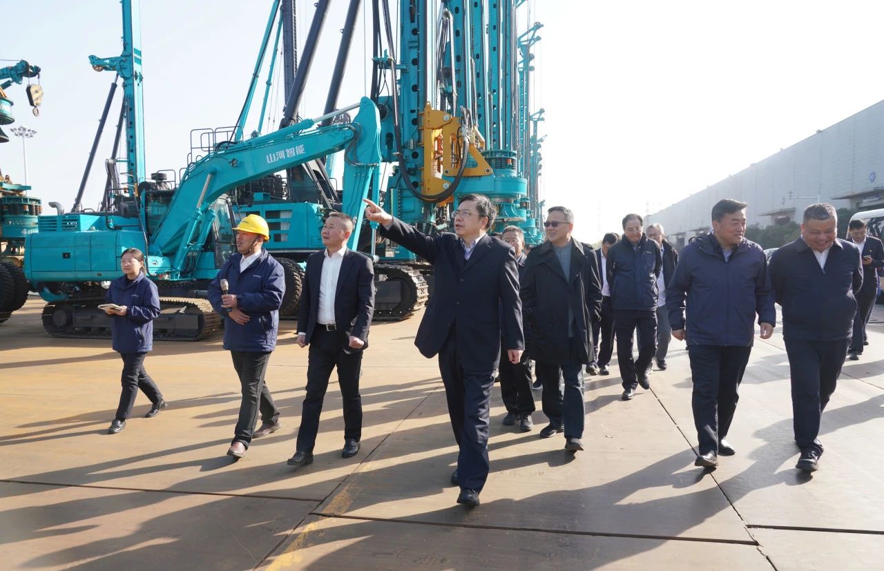 聚焦装备再制造！上海市政协副主席、党组副书记肖贵玉带队调研开云kaiyun网页版官网_开云kaiyun（中国）智能