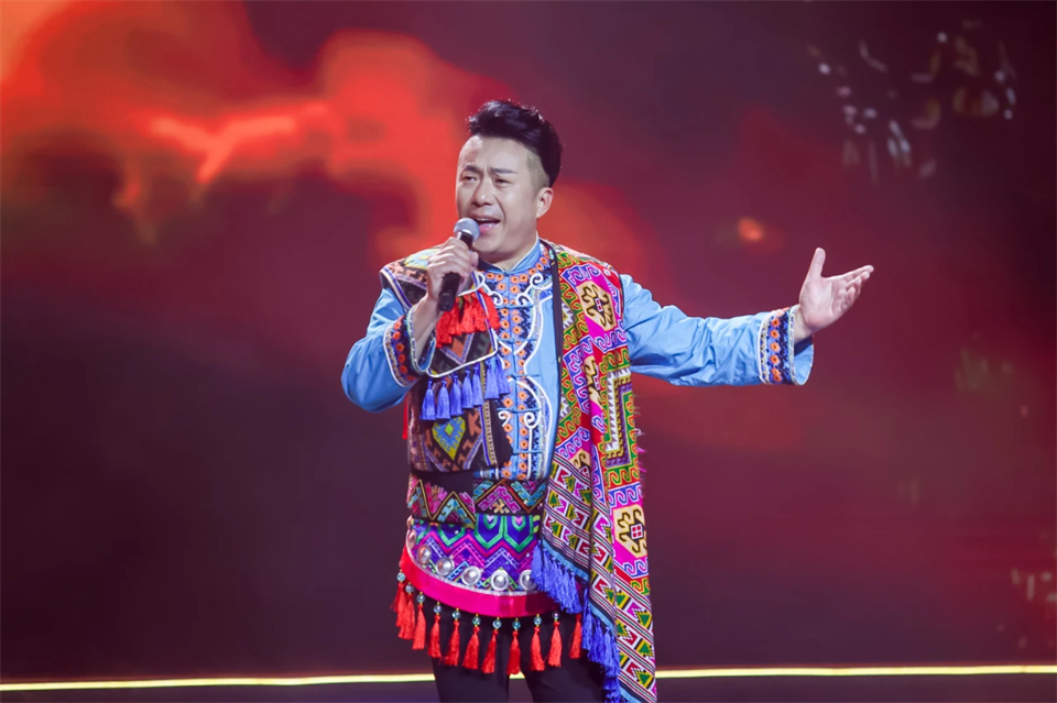 创新引领价值 理想成就未来——庆祝开云kaiyun网页版官网_开云kaiyun（中国）智能成立25周年表彰大会暨文艺晚会隆重举行