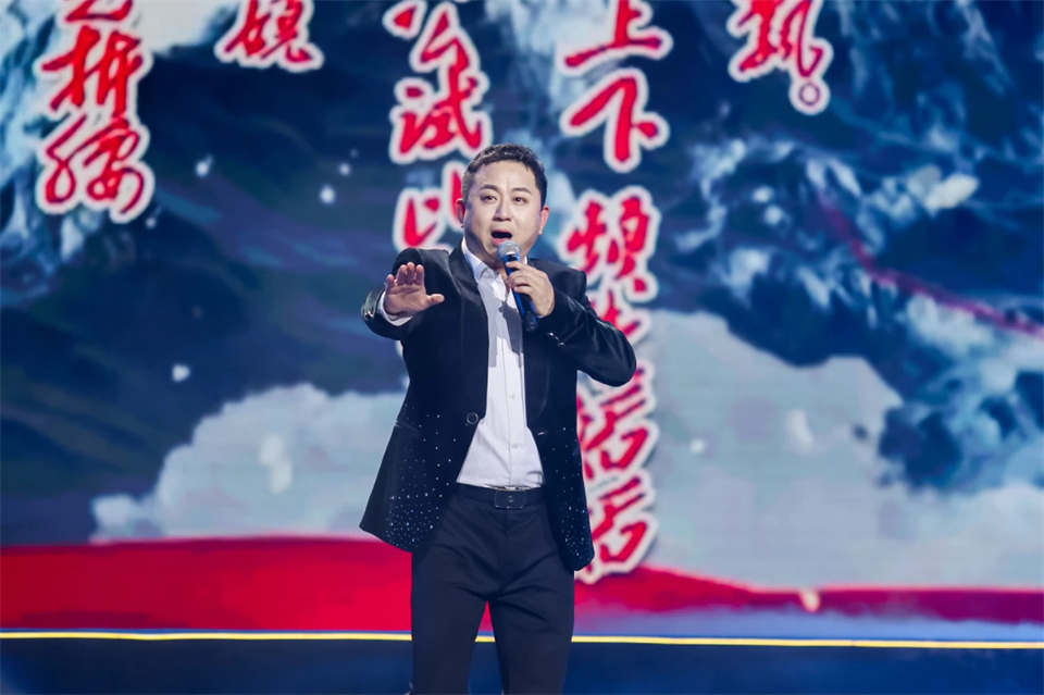 创新引领价值 理想成就未来——庆祝开云kaiyun网页版官网_开云kaiyun（中国）智能成立25周年表彰大会暨文艺晚会隆重举行
