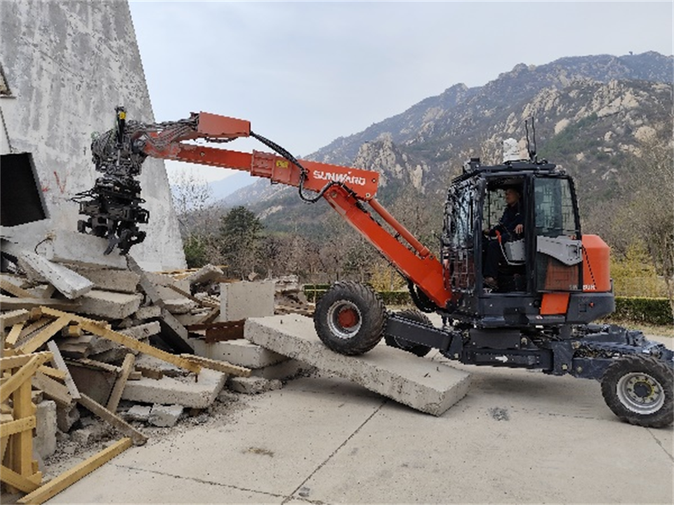 开云kaiyun网页版官网_开云kaiyun（中国）特装复杂地形灾害应急救援机器人入选工信部《先进安全应急装备推广目录（工业领域2024版）》