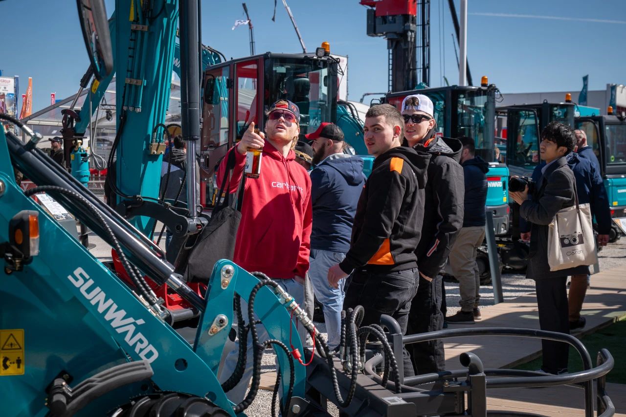 开云kaiyun网页版官网_开云kaiyun（中国）智能董事长付向东：以绿色智造与全球战略解锁中国工程机械的进阶密码