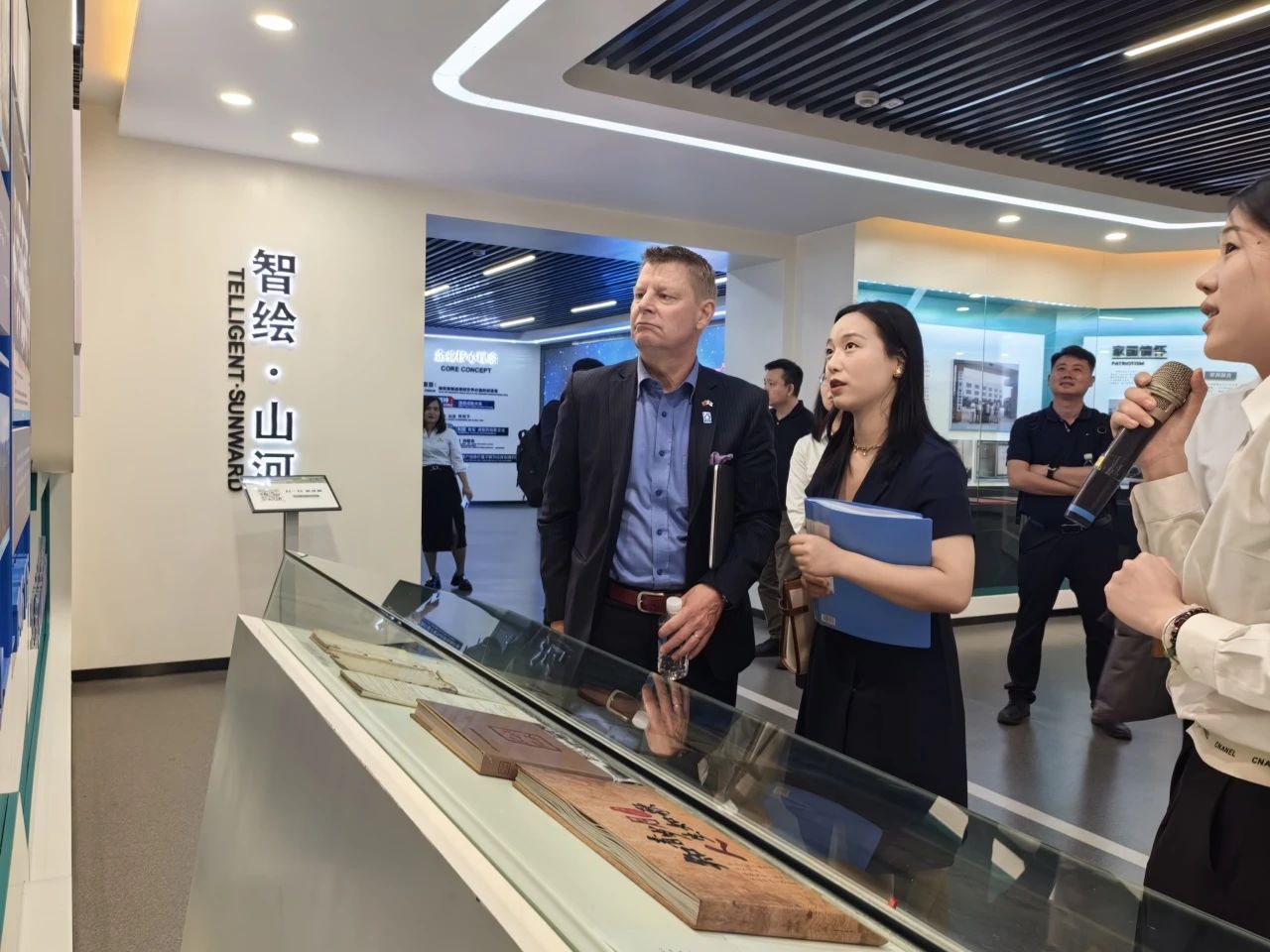 芬兰驻华大使馆商务参赞到访开云kaiyun网页版官网_开云kaiyun（中国）智能