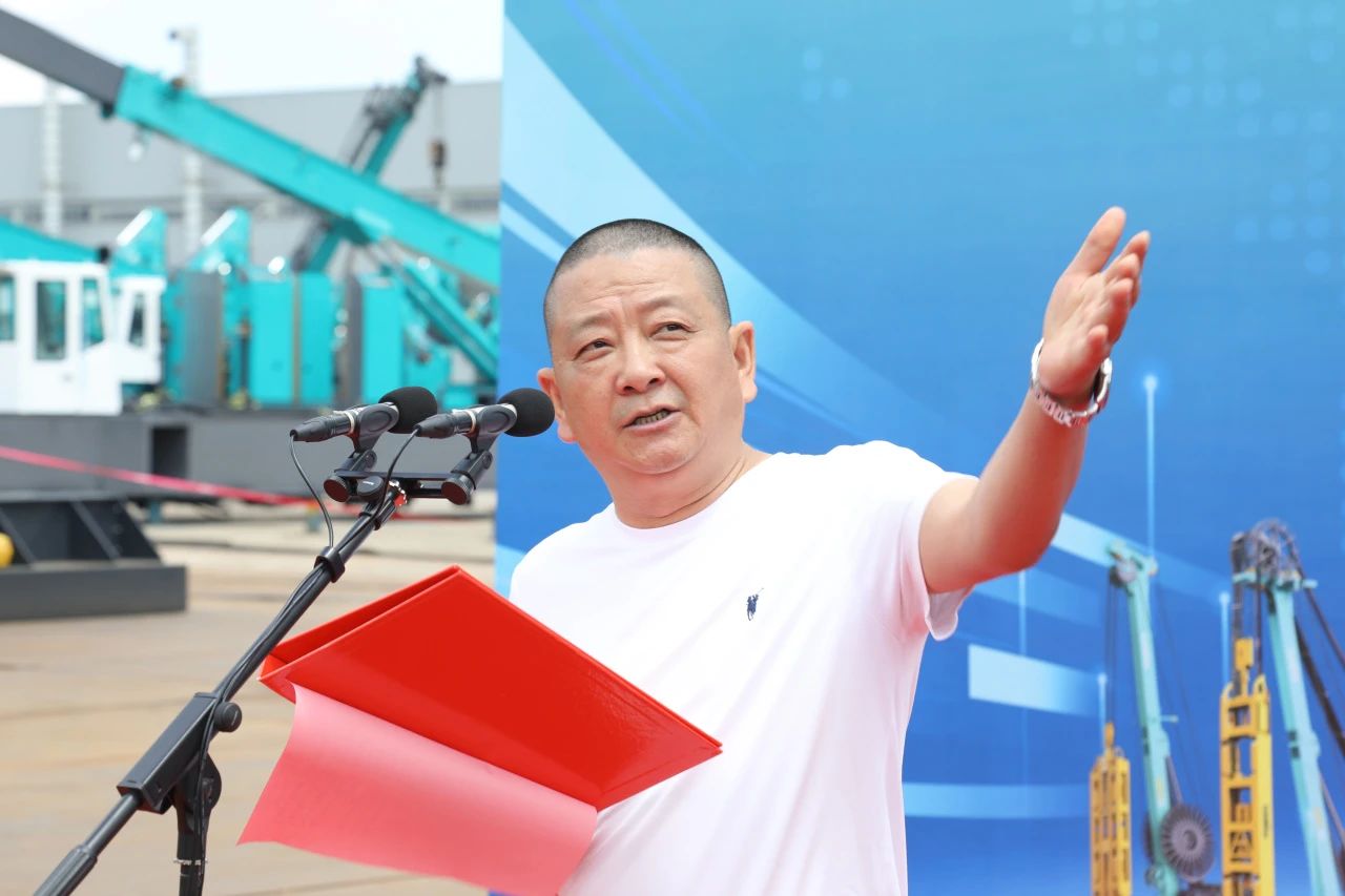 “破纪录王者”再出征!开云kaiyun网页版官网_开云kaiyun(中国)智能SWDM800旋挖钻机成功交机