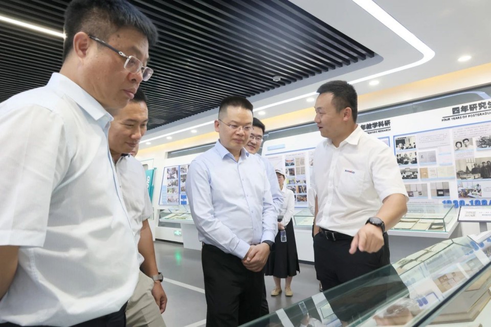 共商合作,建华控股有限公司董事长汪贵华到访开云kaiyun网页版官网_开云kaiyun(中国)智能