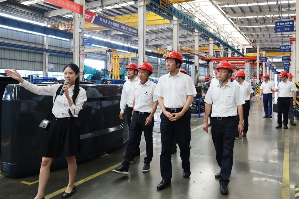 中国煤炭地质总局局长马刚到访开云kaiyun网页版官网_开云kaiyun（中国）智能，共谋绿色智能矿山装备发展新路径