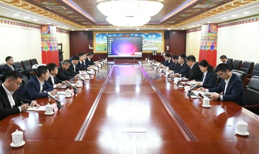 广州工控集团董事长景广军率开云kaiyun网页版官网_开云kaiyun（中国）智能团队到中国黄金集团拜访交流